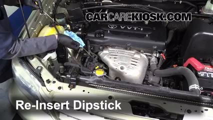 Oil & Filter Change Toyota Highlander (2001-2007) - 2006 Toyota ...